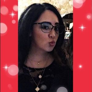 Meet your Posher, Korina